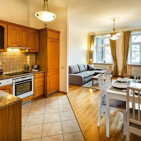 Dzirnavu Street Apartment In City Center Riga Exterior photo